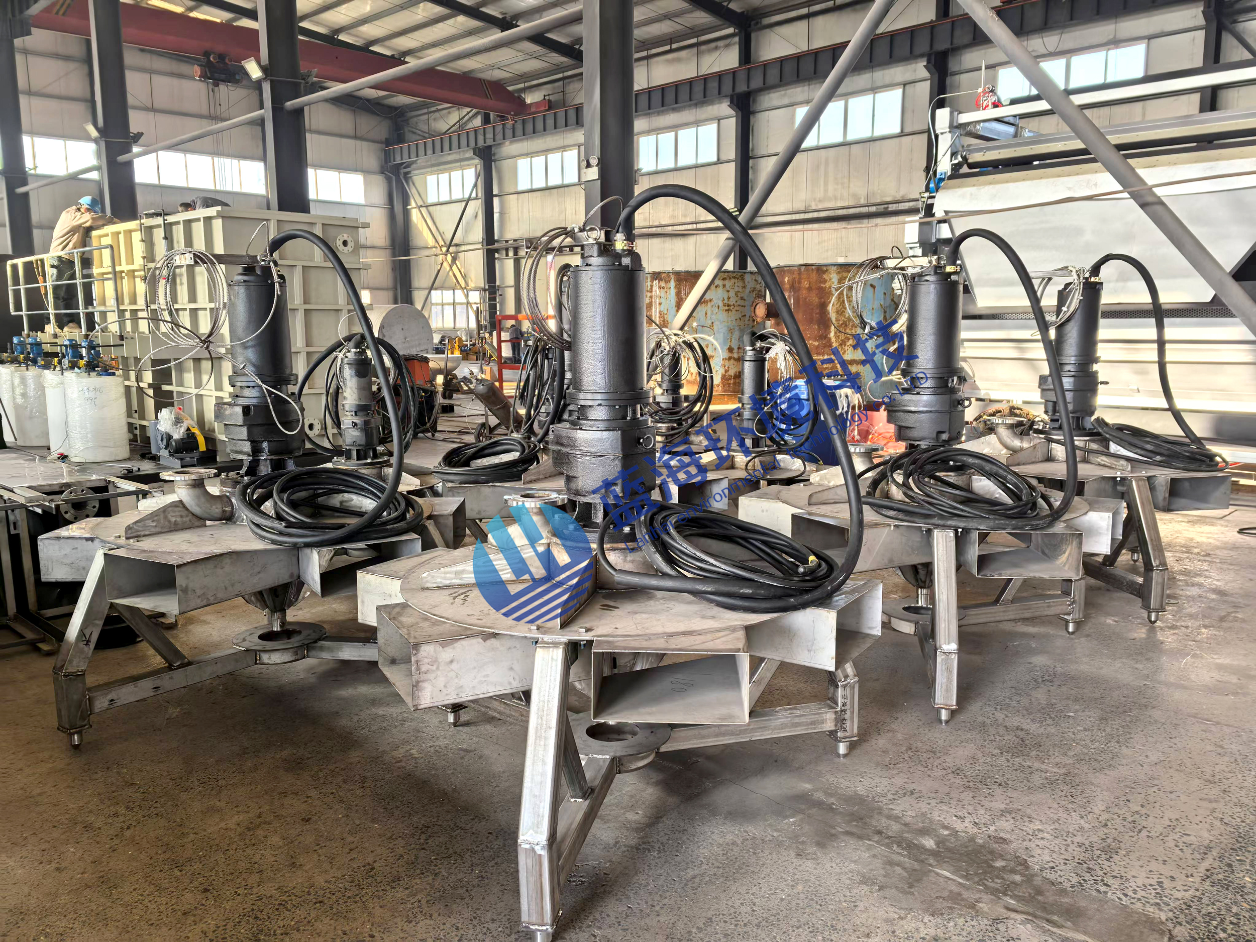 潛水攪拌曝氣一體機的應用領(lǐng)域